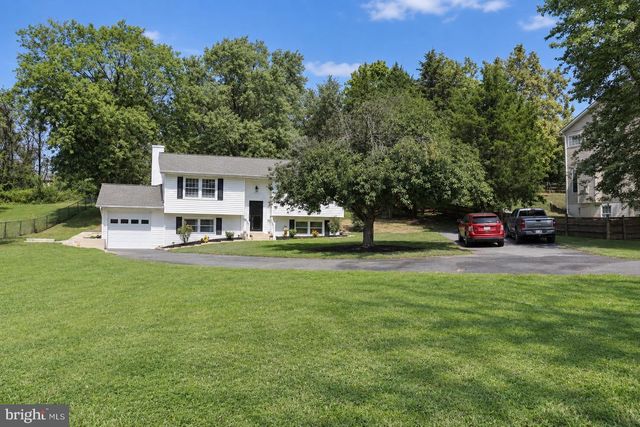 3153 HOWELLSVILLE RD, Front Royal, VA 22630