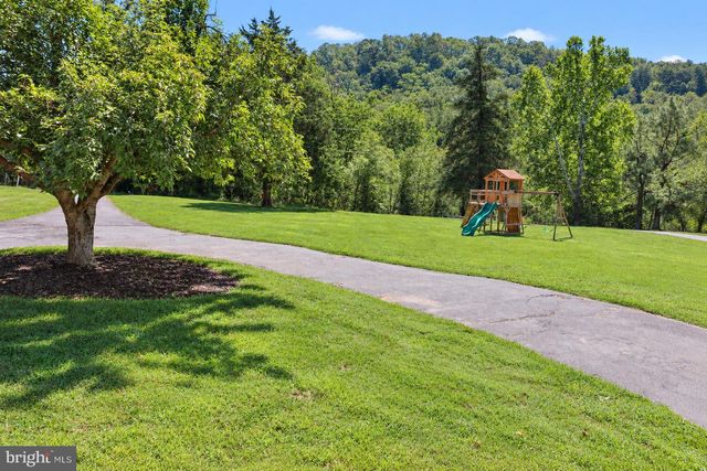 3153 HOWELLSVILLE RD, Front Royal, VA 22630