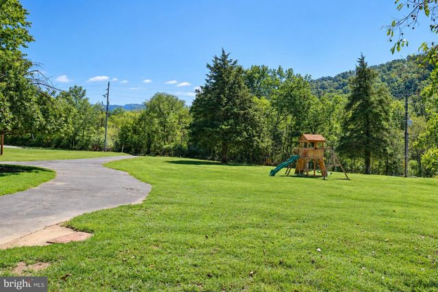 3153 HOWELLSVILLE RD, Front Royal, VA 22630