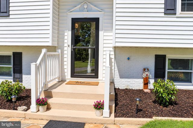 3153 HOWELLSVILLE RD, Front Royal, VA 22630