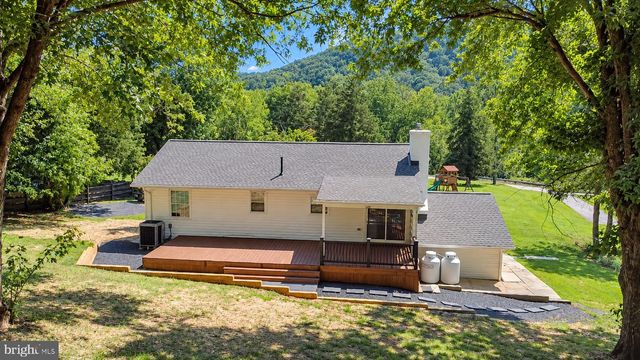 3153 HOWELLSVILLE RD, Front Royal, VA 22630