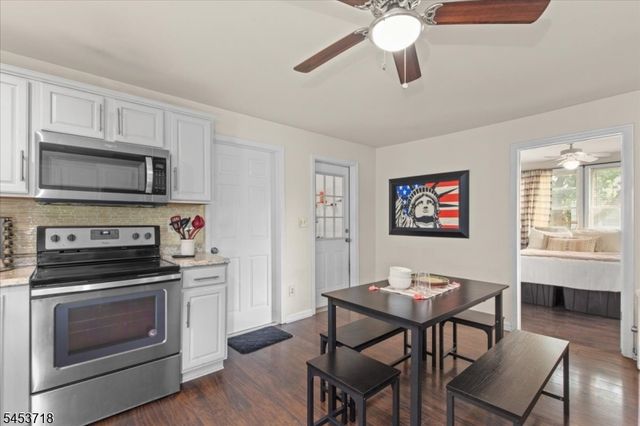 101 S 18Th Ave, Manville Boro, NJ 08835