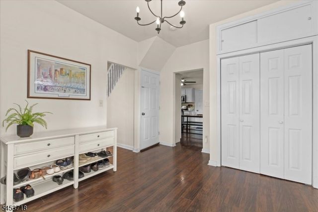 101 S 18Th Ave, Manville Boro, NJ 08835
