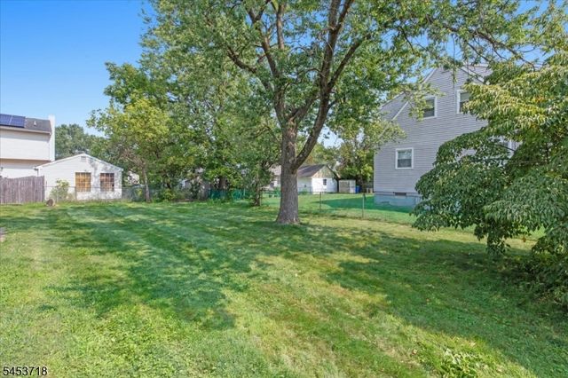 101 S 18Th Ave, Manville Boro, NJ 08835