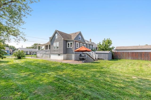 101 S 18Th Ave, Manville Boro, NJ 08835