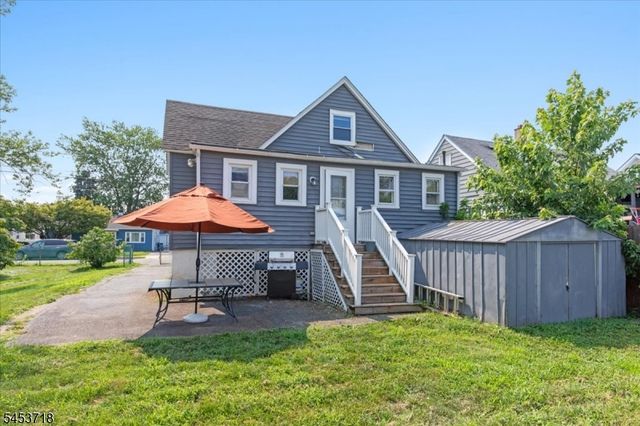 101 S 18Th Ave, Manville Boro, NJ 08835