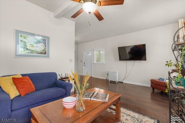 101 S 18Th Ave, Manville Boro, NJ 08835