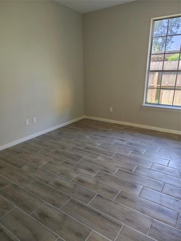 1301 Blueberry Lane, Friendswood, TX 77546
