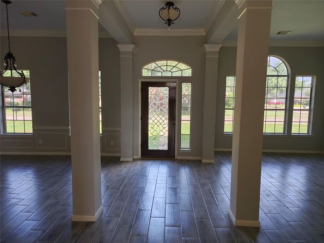 1301 Blueberry Lane, Friendswood, TX 77546
