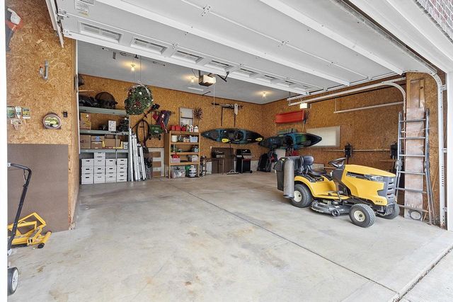 1225 LIVINGSTON STREET, Green Bay, WI 54311