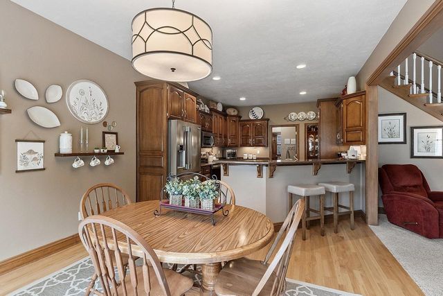 1225 LIVINGSTON STREET, Green Bay, WI 54311