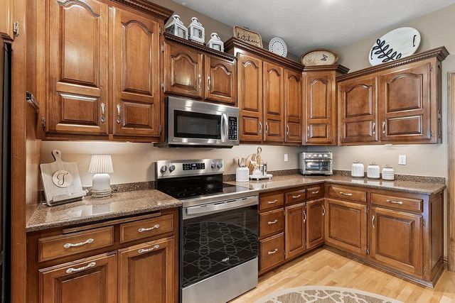 1225 LIVINGSTON STREET, Green Bay, WI 54311