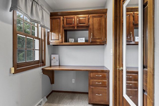 1225 LIVINGSTON STREET, Green Bay, WI 54311