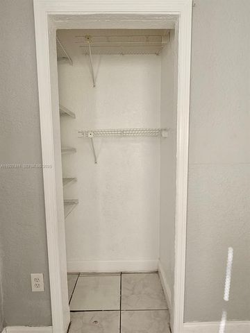 701 N 70th Ave 0, Hollywood, FL 33024