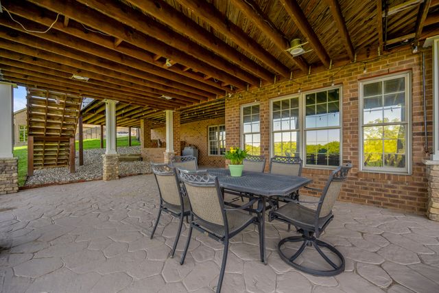 302 Eagle Drive, Nicholasville, KY 40356
