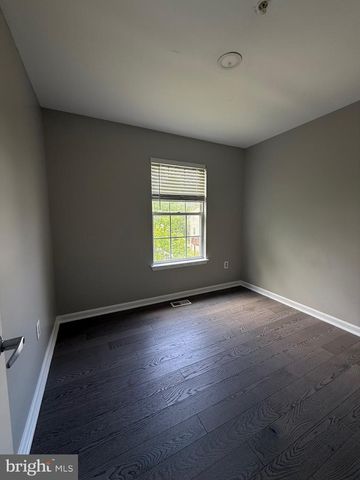 9903 CRANAPPLE, Upper Marlboro, MD 20774