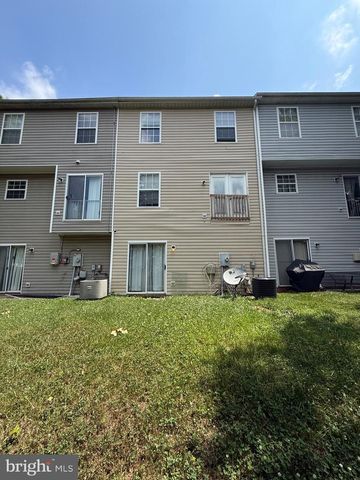 9903 CRANAPPLE, Upper Marlboro, MD 20774
