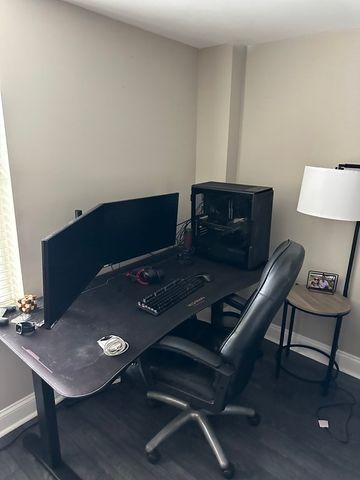 10 Seaport Drive 2101, Quincy, MA 02171