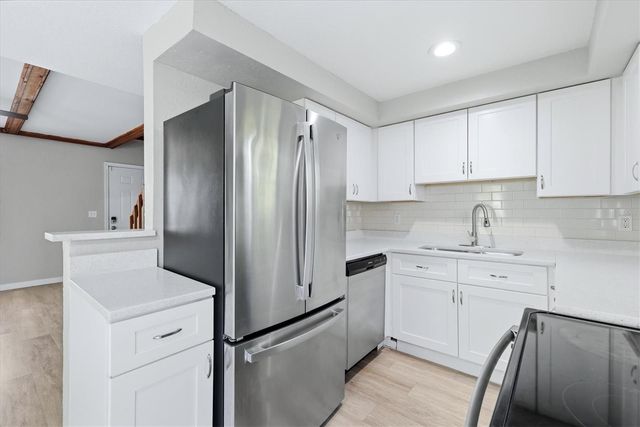 2852 NASSAU STREET, Sarasota, FL 34231