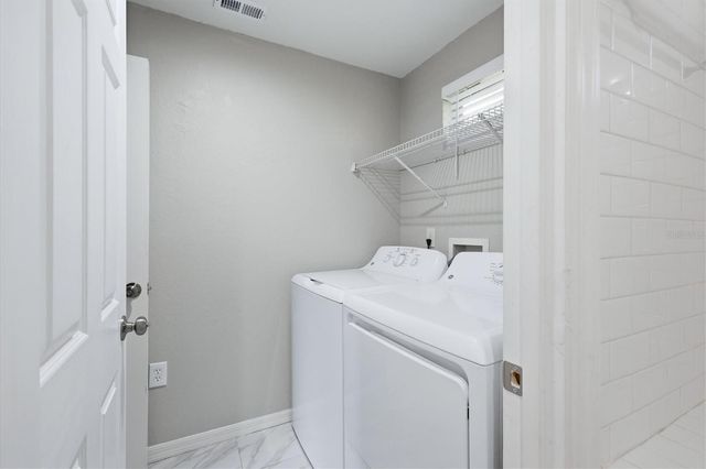 2852 NASSAU STREET, Sarasota, FL 34231