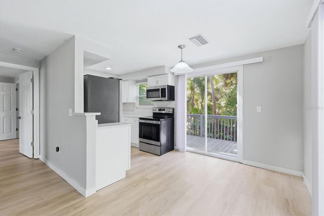 2852 NASSAU STREET, Sarasota, FL 34231