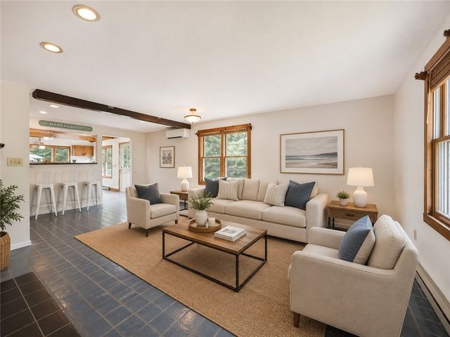 29 Oak Road, South Kingstown, RI 02879