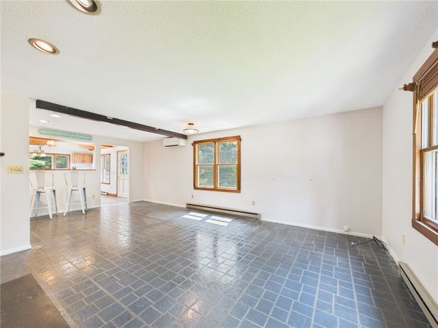 29 Oak Road, South Kingstown, RI 02879