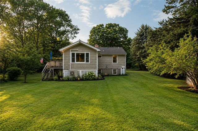 29 Oak Road, South Kingstown, RI 02879