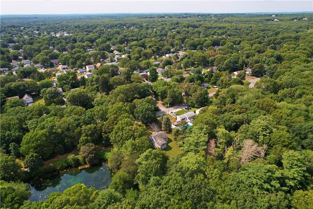 29 Oak Road, South Kingstown, RI 02879