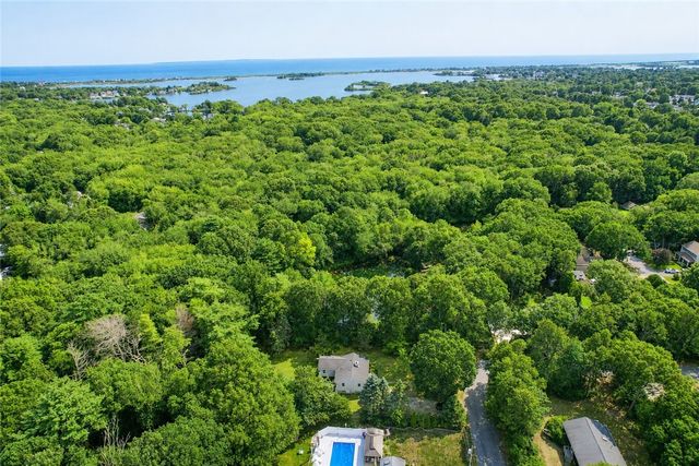 29 Oak Road, South Kingstown, RI 02879