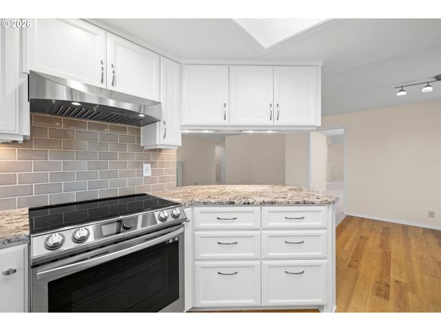 1920 Ne 150TH Ave, Portland, OR 97230