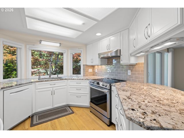 1920 Ne 150TH Ave, Portland, OR 97230