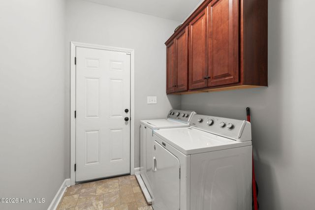 422 Kingston Circle, Goldsboro, NC 27530