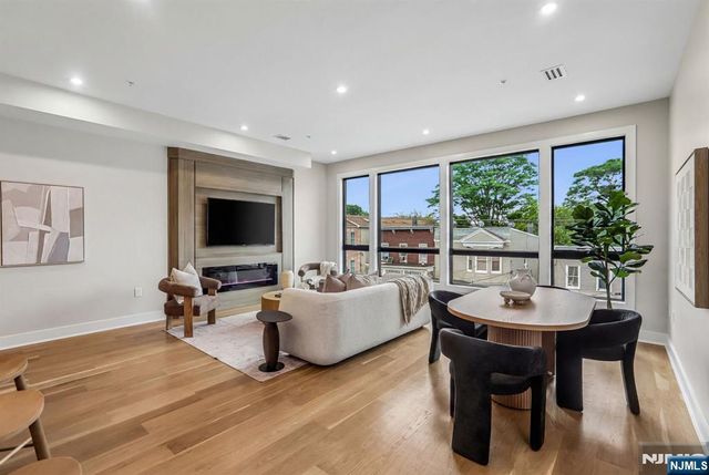78 Zabriskie Street 3, Jersey City, NJ 07307