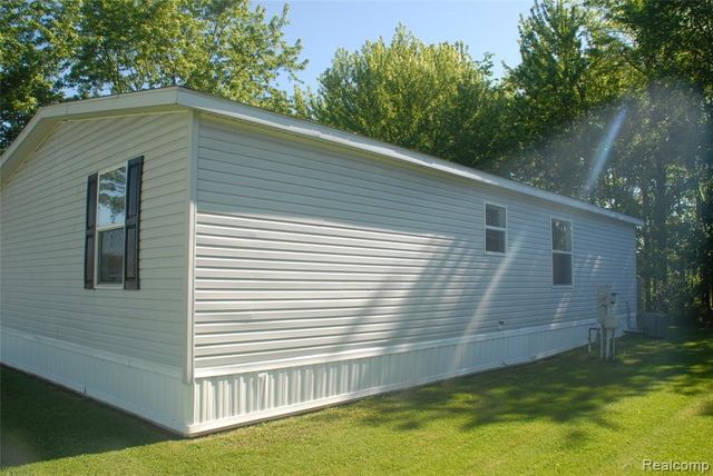 1101 Forest Lane, Columbus, MI 48063