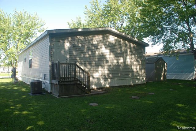 1101 Forest Lane, Columbus, MI 48063