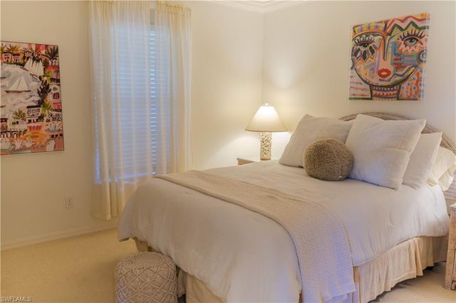 265 Deerwood CIR 10, Naples, FL 34113