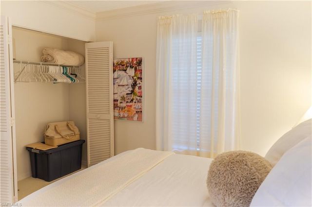 265 Deerwood CIR 10, Naples, FL 34113