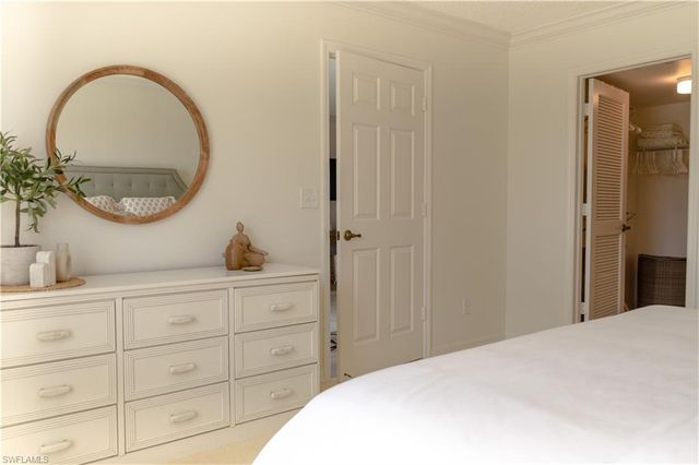 265 Deerwood CIR 10, Naples, FL 34113