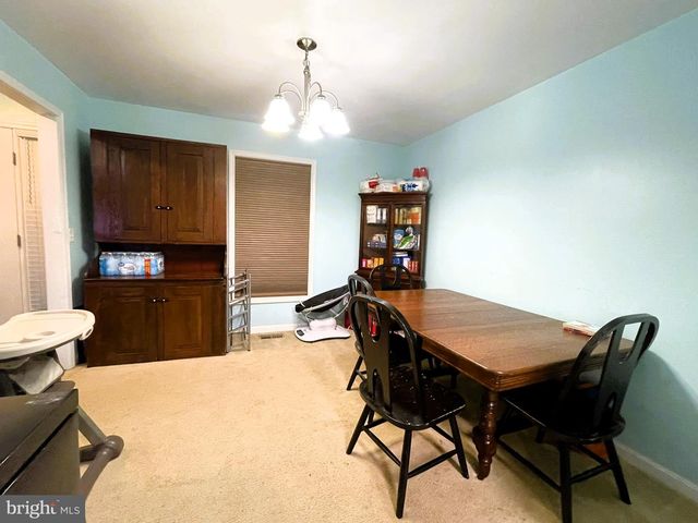 8025 ARMIGER DR N, Seaford, DE 19973