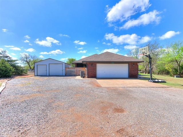 12916 Oak Hill Drive, Piedmont, OK 73078