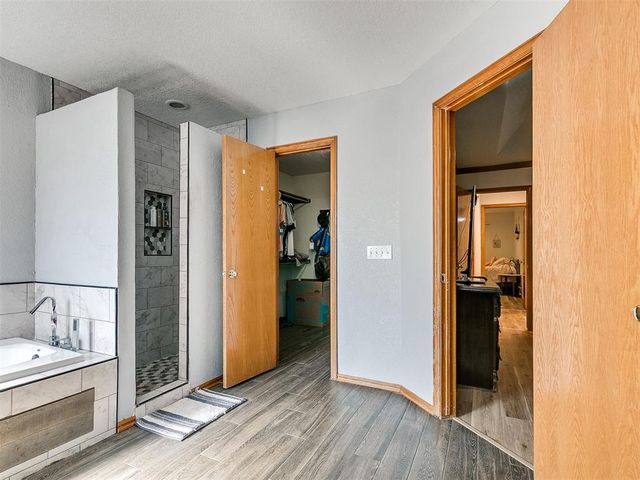 12916 Oak Hill Drive, Piedmont, OK 73078