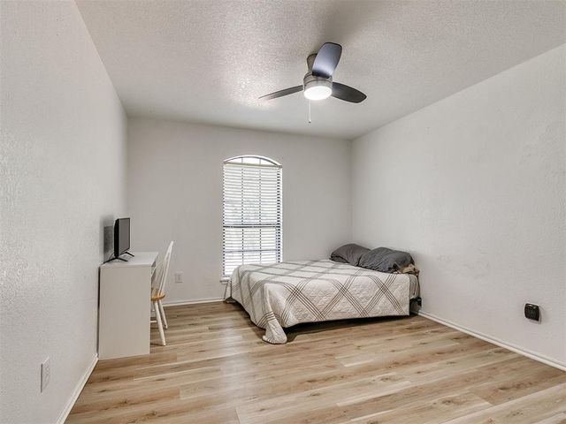 12916 Oak Hill Drive, Piedmont, OK 73078