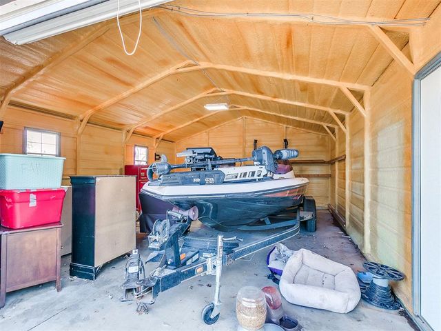 12916 Oak Hill Drive, Piedmont, OK 73078