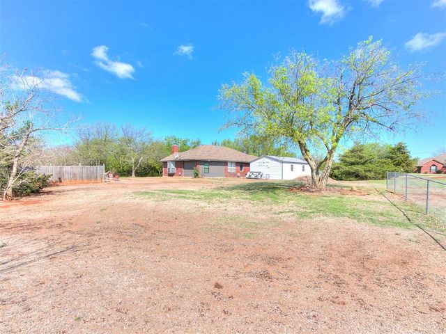 12916 Oak Hill Drive, Piedmont, OK 73078