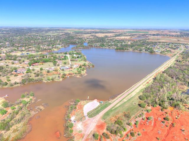 12916 Oak Hill Drive, Piedmont, OK 73078