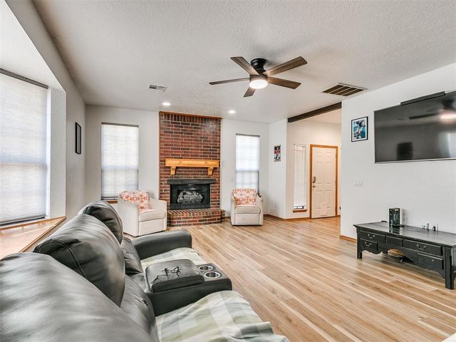 12916 Oak Hill Drive, Piedmont, OK 73078