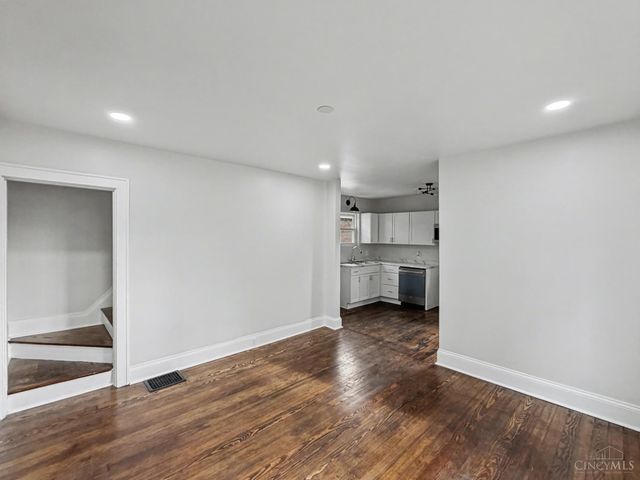 5128 Imwalle Avenue, St Bernard, OH 45217