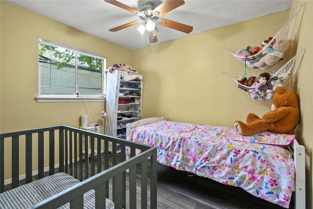 10040 Hymie Circle, Dallas, TX 75217