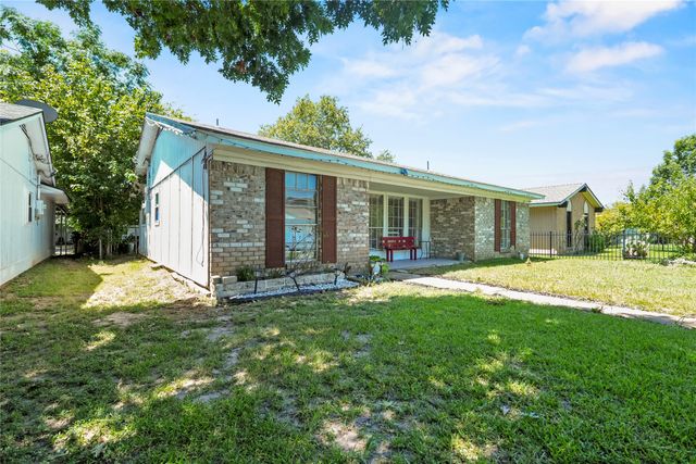 10040 Hymie Circle, Dallas, TX 75217